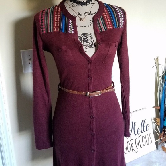 Gorgeous sweater dress - Picture 1 of 4